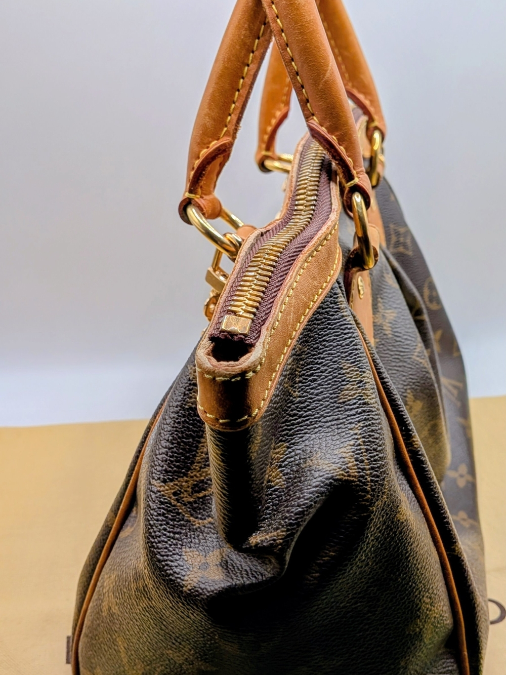 Louis Vuitton Tivoli PM Top Handle Bag - VGC - $1990 Includes COA - Picture 5 of 11